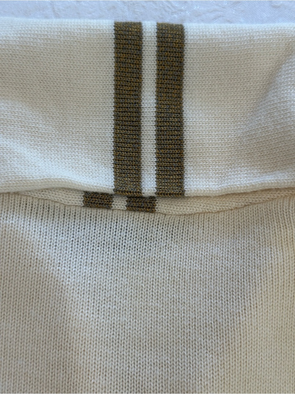 Canada Goose Cream Zip Front Hooded Sweater - Picture 11 of 13